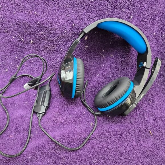Phoinikas Wired Gaming Headset: Blue - Picture 1 of 3